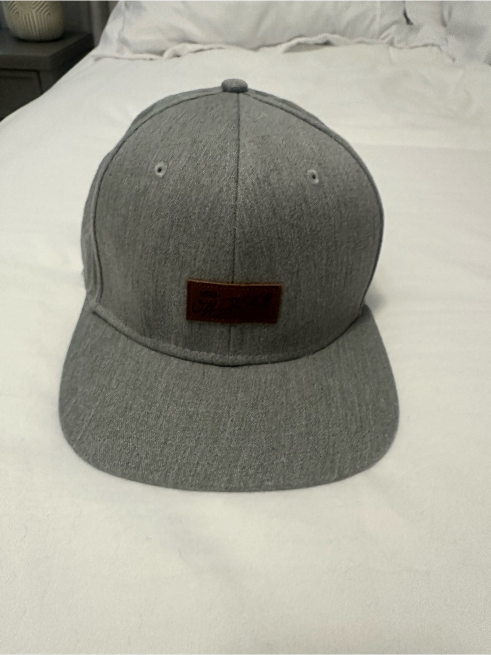 Men's Vans Grey Snapback Cap with Leather Patch